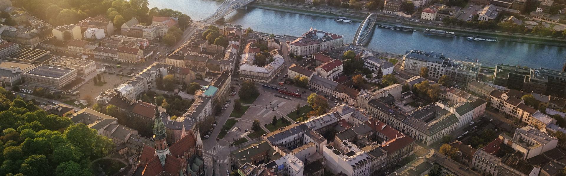 A bird’s eye view of the Vistula River flowing through Kraków